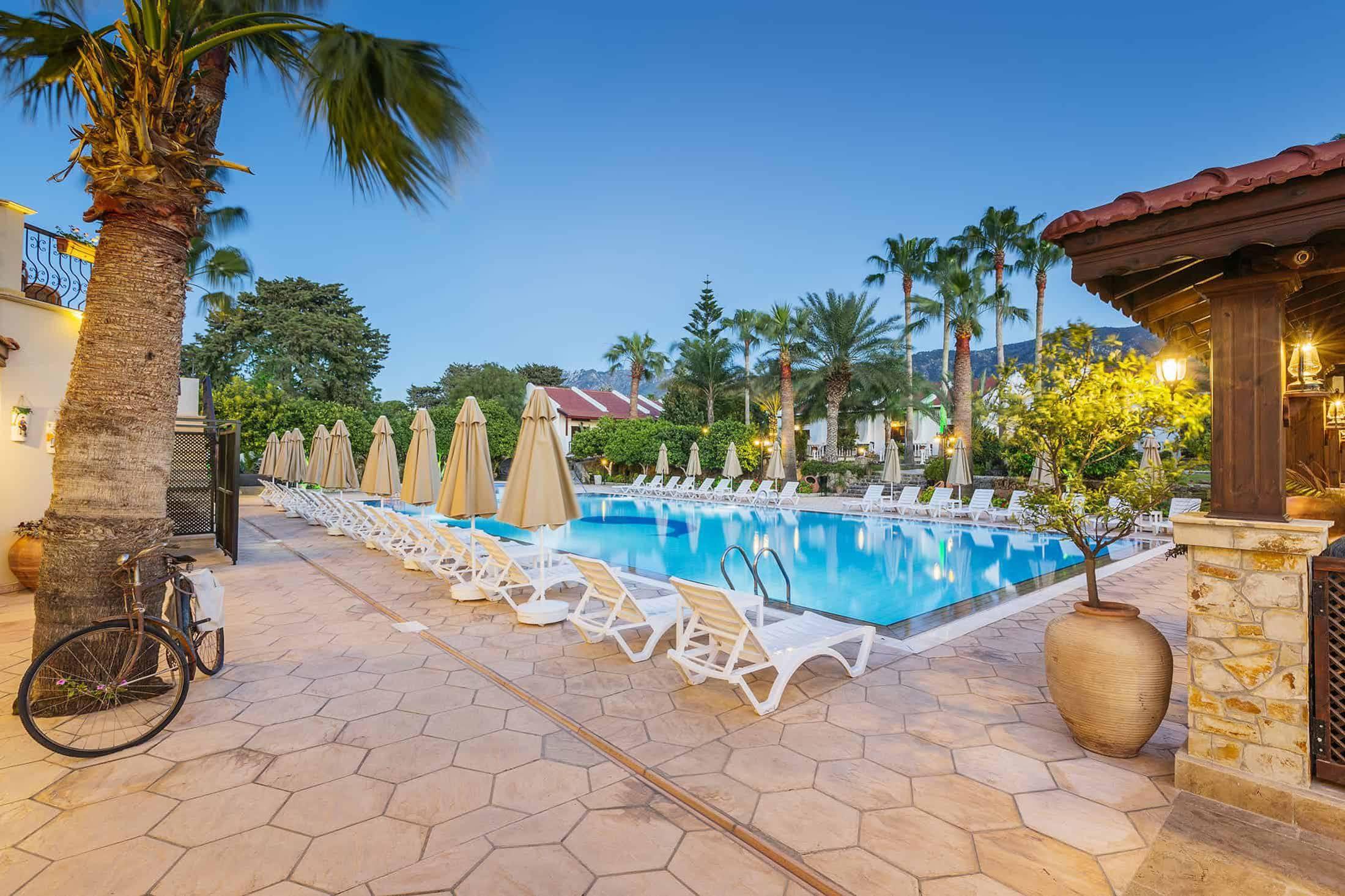 Karavas  Almond Holiday Village & Hotel מראה חיצוני תמונה